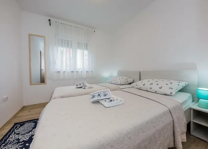 Apartament Mare