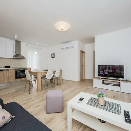 Mare Apartman Trogir